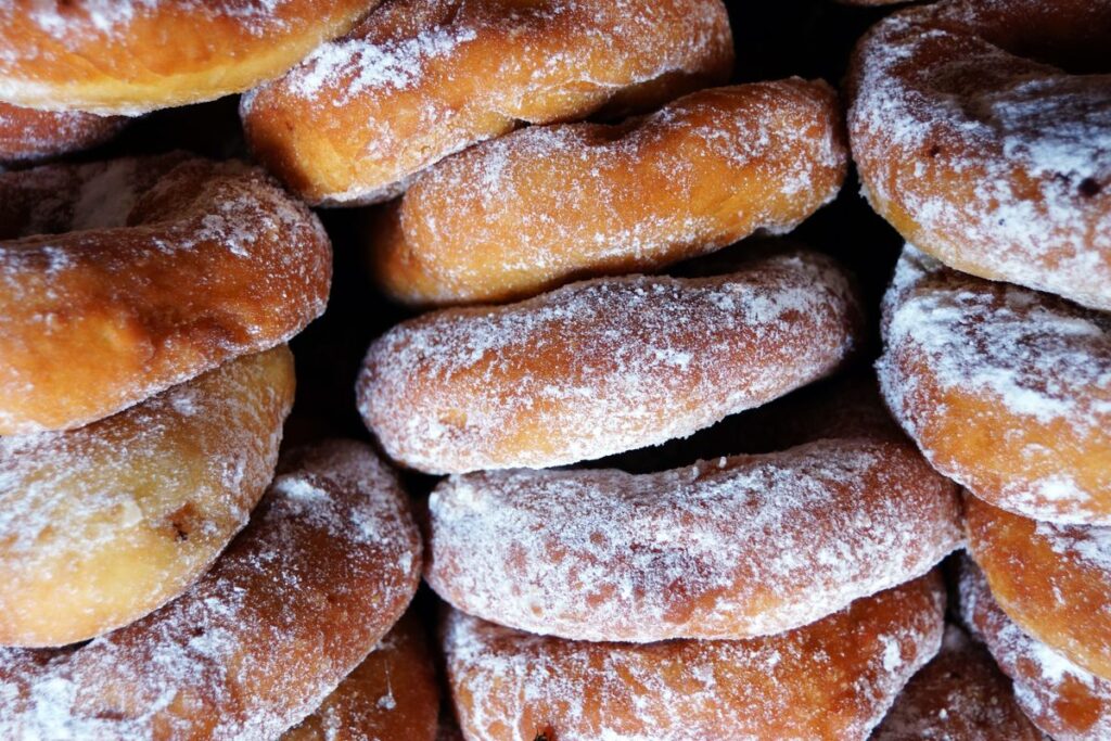 Air fryer doughnuts