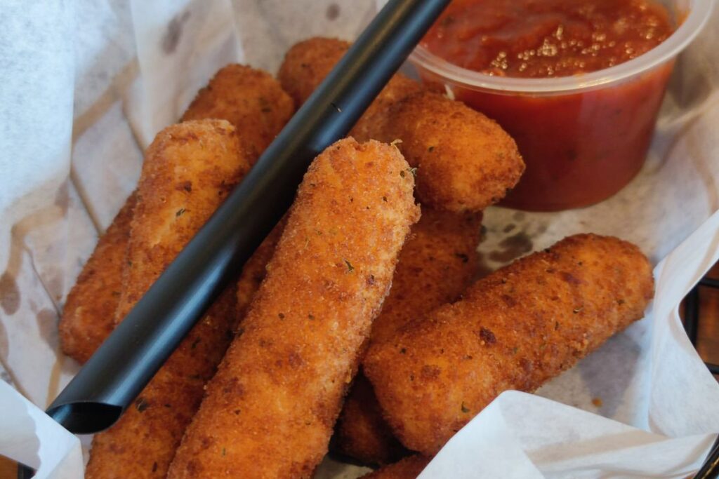 Air fryer mozzarella sticks