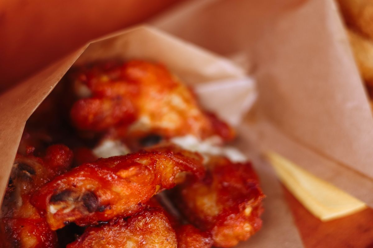 Air fryer chicken wings